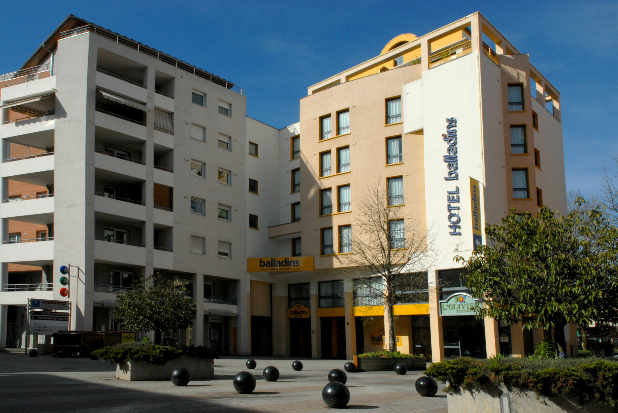 Ibis Annecy - Cran-Gevrier Hotel Exterior foto